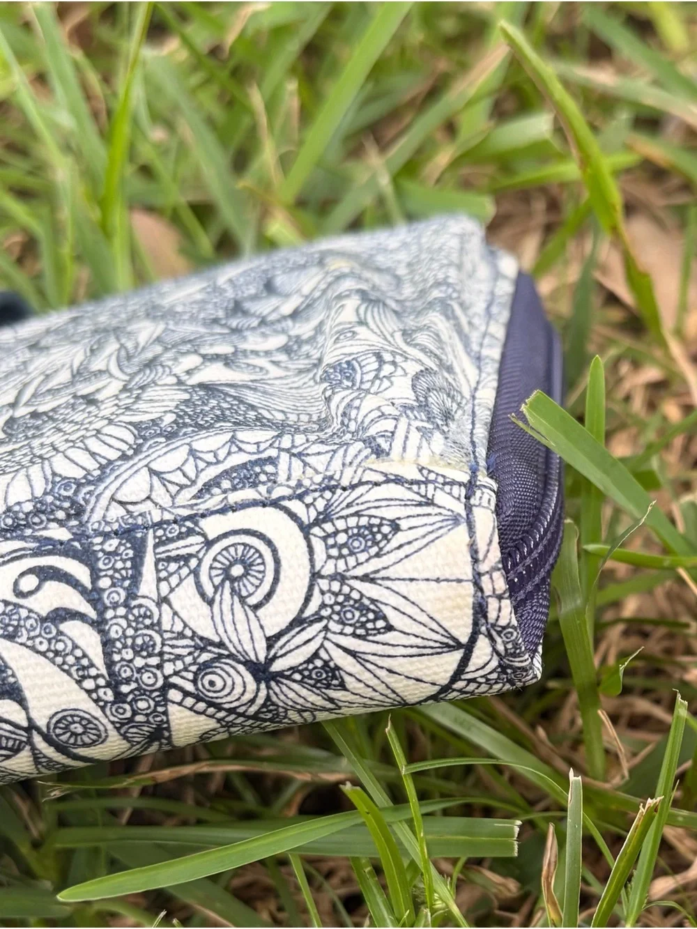 Sakroots Navy and White Floral Crossbody Clutch